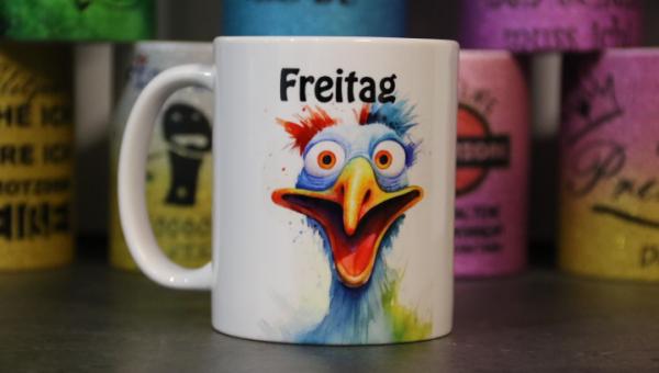Weiße Tasse mit Spruch Vögel Montag (lachend) Freitag (Traurig)
